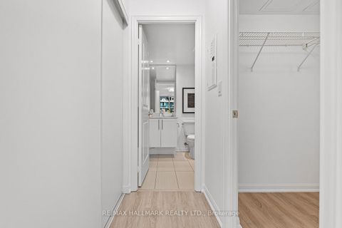 Photo 12 at 1910 - 35 Bastion Street, Niagara, Toronto