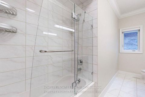 Photo 35 at 28 Rock Elm Court, Patterson, Vaughan