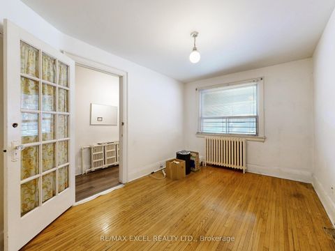Photo 3 at 449 Christie Street, Wychwood, Toronto