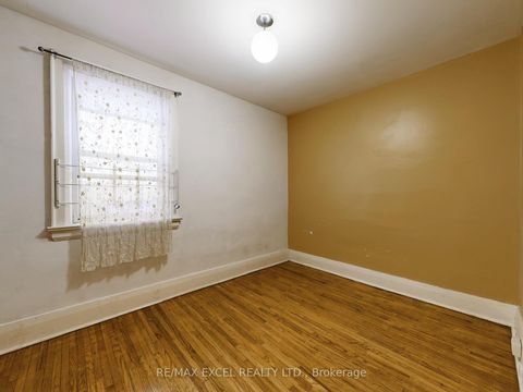 Photo 15 at 449 Christie Street, Wychwood, Toronto