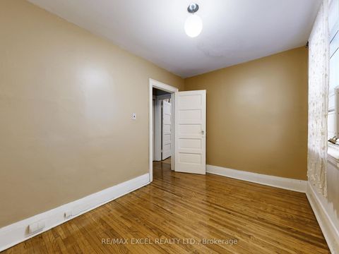 Photo 17 at 449 Christie Street, Wychwood, Toronto