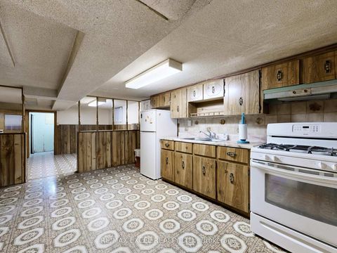 Photo 23 at 449 Christie Street, Wychwood, Toronto