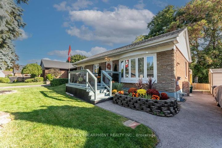 Photo 2 at 11 Beland Court, Glenview, Hamilton