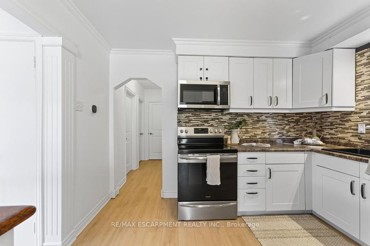 Photo 12 at 11 Beland Court, Glenview, Hamilton