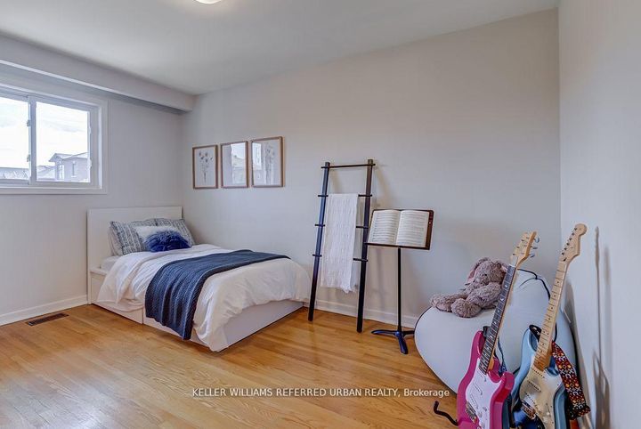 Photo 12 at 55 Tedder Street, Amesbury, Toronto