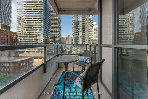 Photo 16 at 715 - 70 Roehampton Avenue, Mount Pleasant West, Toronto