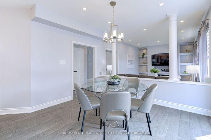 Photo 11 at 7129 Gillespie Lane, Meadowvale Village, Mississauga