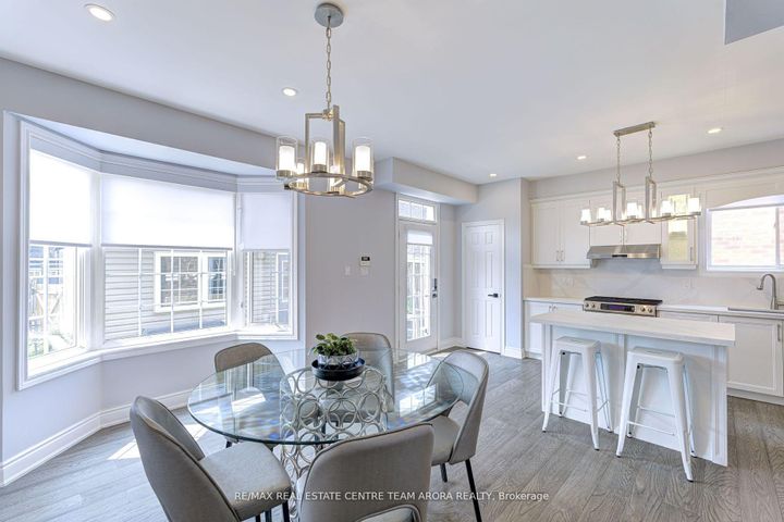 Photo 12 at 7129 Gillespie Lane, Meadowvale Village, Mississauga