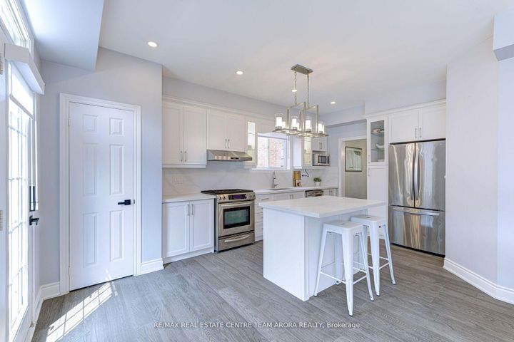 Photo 15 at 7129 Gillespie Lane, Meadowvale Village, Mississauga