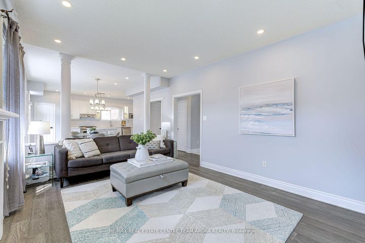 Photo 19 at 7129 Gillespie Lane, Meadowvale Village, Mississauga