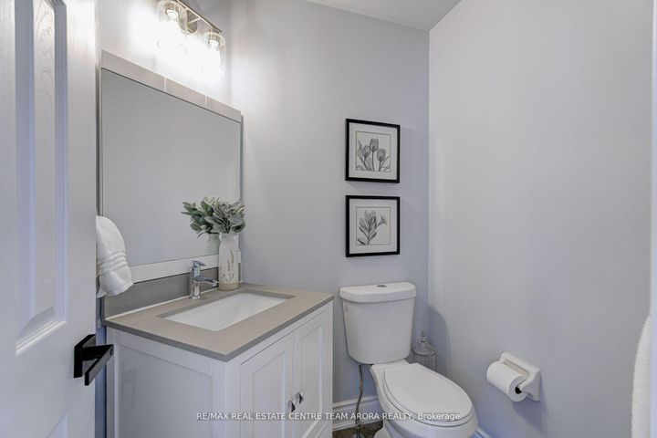 Photo 21 at 7129 Gillespie Lane, Meadowvale Village, Mississauga