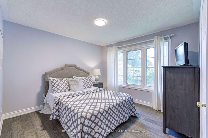 Photo 28 at 7129 Gillespie Lane, Meadowvale Village, Mississauga