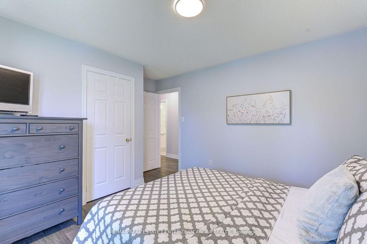 Photo 29 at 7129 Gillespie Lane, Meadowvale Village, Mississauga