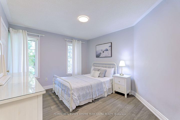 Photo 31 at 7129 Gillespie Lane, Meadowvale Village, Mississauga