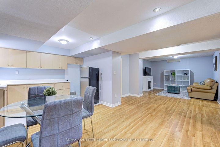 Photo 37 at 7129 Gillespie Lane, Meadowvale Village, Mississauga