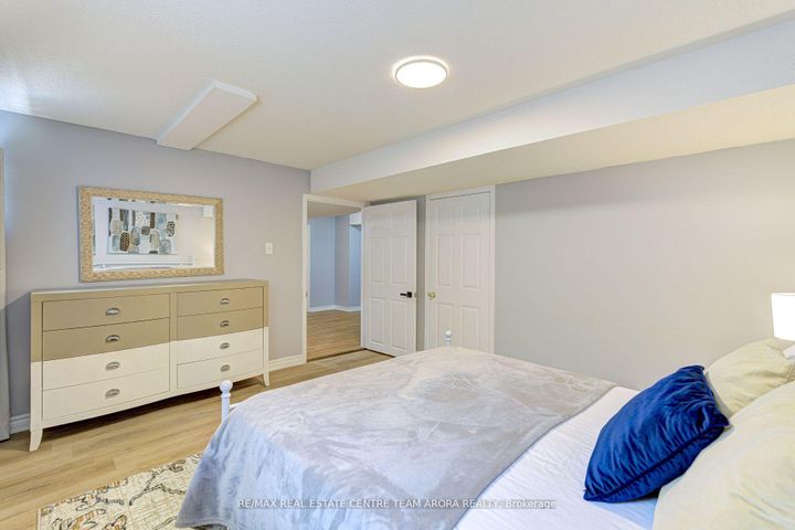 Photo 41 at 7129 Gillespie Lane, Meadowvale Village, Mississauga