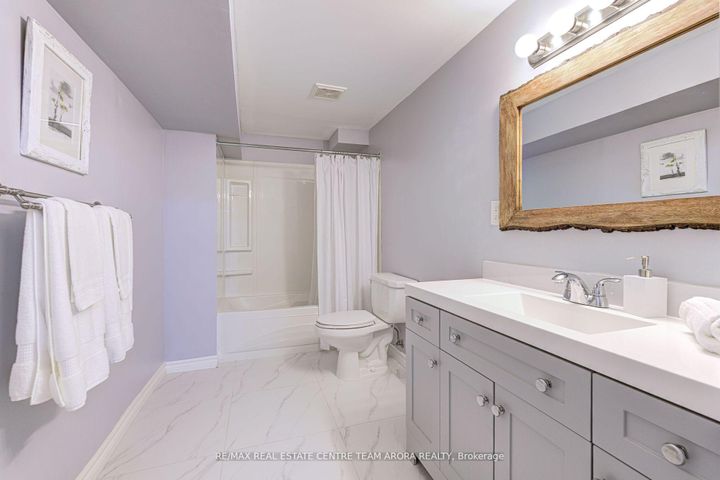 Photo 42 at 7129 Gillespie Lane, Meadowvale Village, Mississauga