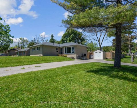 Photo 2 at 88 Rose Street, Wellington, Barrie