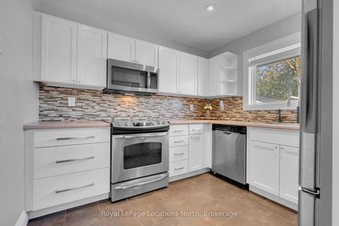Photo 5 at 88 Rose Street, Wellington, Barrie