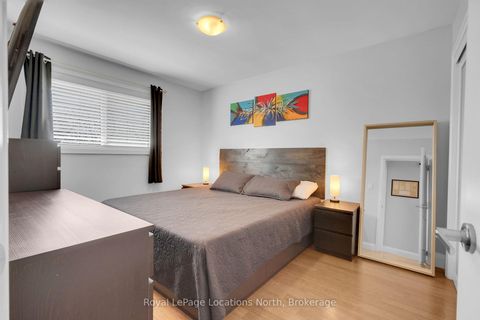 Photo 8 at 88 Rose Street, Wellington, Barrie