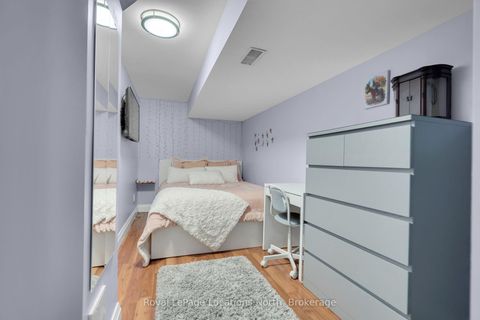 Photo 13 at 88 Rose Street, Wellington, Barrie
