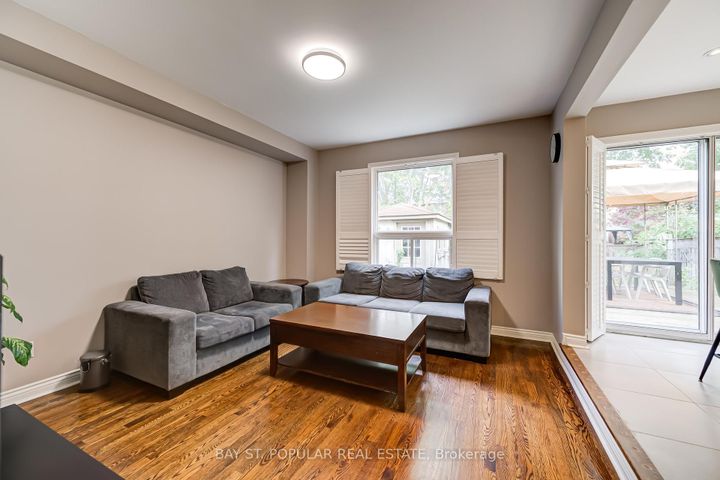 Photo 13 at 363 Pickering Crescent, College Manor, Newmarket