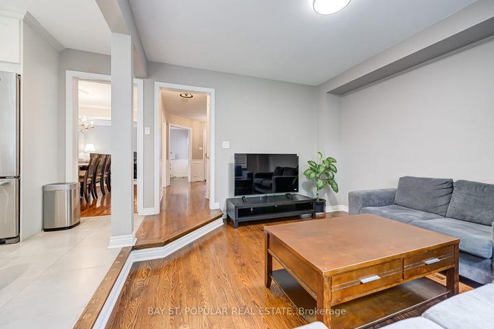 Photo 17 at 363 Pickering Crescent, College Manor, Newmarket