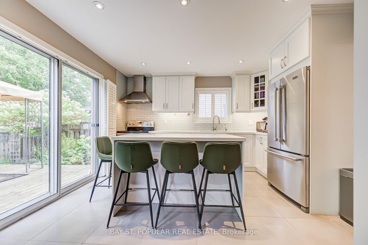 Photo 19 at 363 Pickering Crescent, College Manor, Newmarket