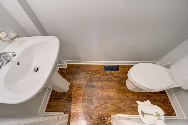 Photo 24 at 363 Pickering Crescent, College Manor, Newmarket