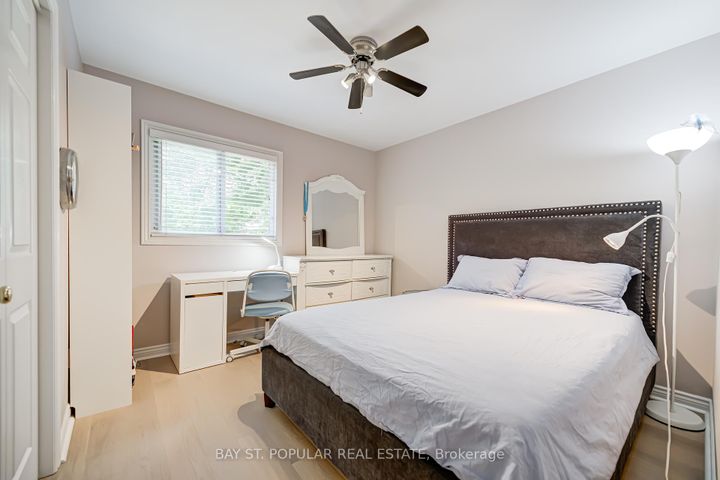 Photo 30 at 363 Pickering Crescent, College Manor, Newmarket