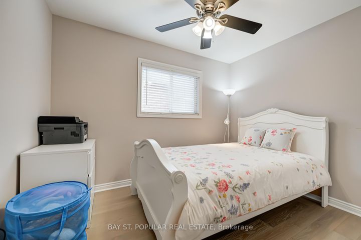 Photo 32 at 363 Pickering Crescent, College Manor, Newmarket