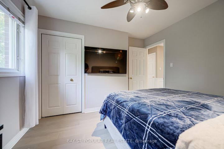 Photo 34 at 363 Pickering Crescent, College Manor, Newmarket