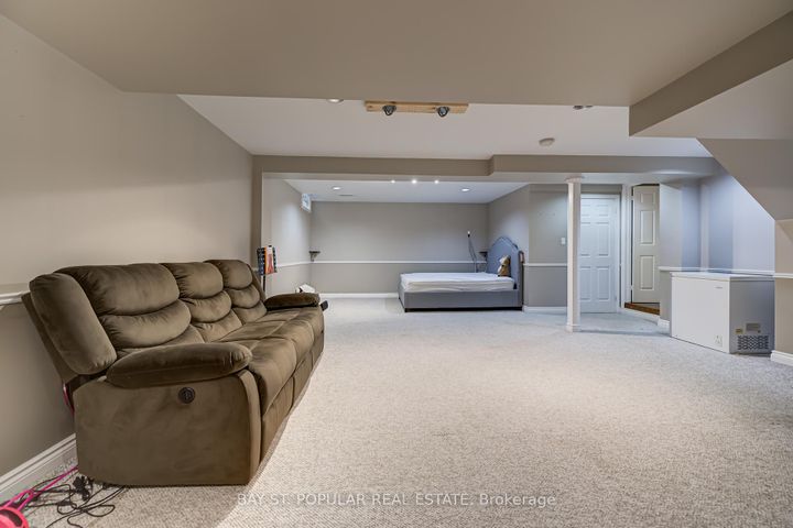 Photo 38 at 363 Pickering Crescent, College Manor, Newmarket
