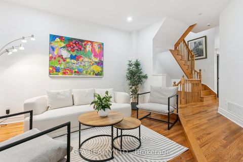 Photo 3 at 423 Manor Road E, Mount Pleasant East, Toronto