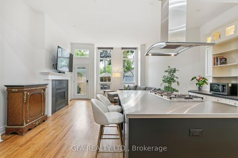 Photo 4 at 423 Manor Road E, Mount Pleasant East, Toronto