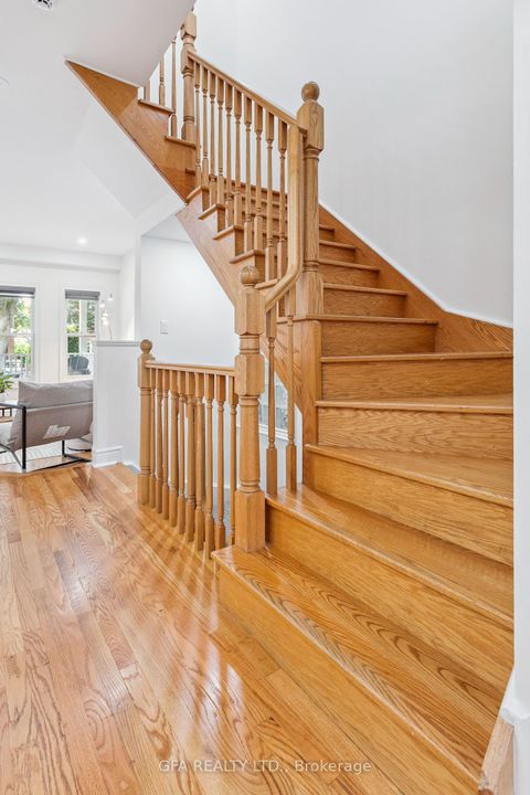 Photo 12 at 423 Manor Road E, Mount Pleasant East, Toronto