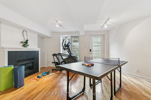 Photo 31 at 423 Manor Road E, Mount Pleasant East, Toronto