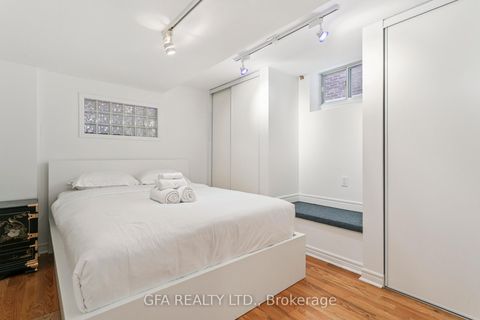 Photo 32 at 423 Manor Road E, Mount Pleasant East, Toronto