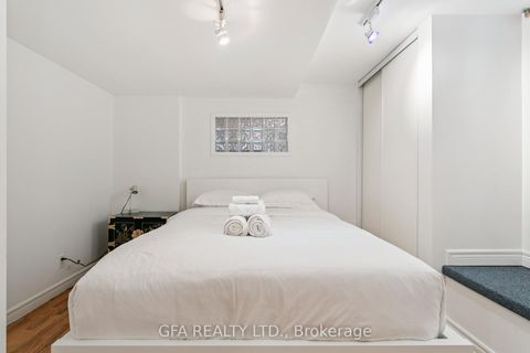 Photo 33 at 423 Manor Road E, Mount Pleasant East, Toronto