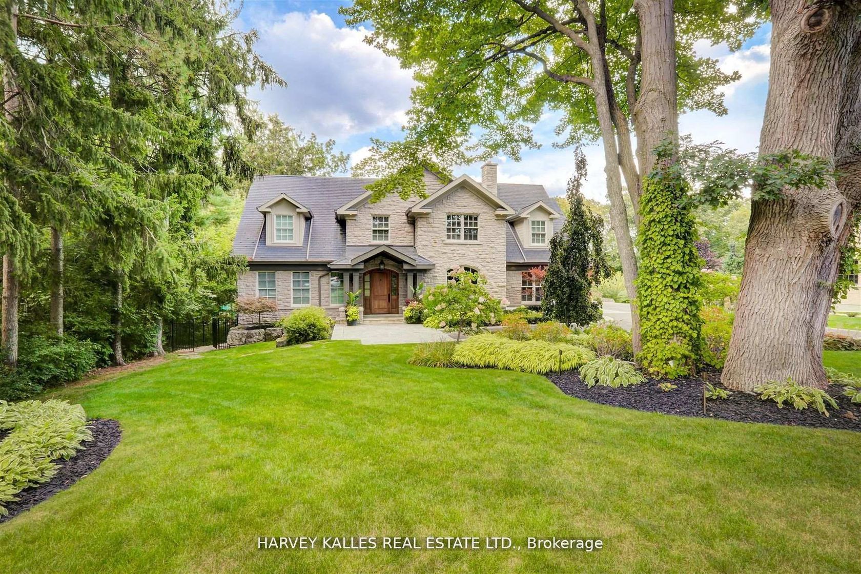 1199 Tecumseh Park Crescent, Lorne Park, Mississauga 