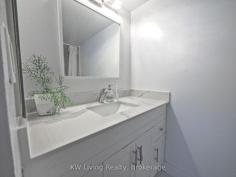 Photo 22 at 1216 - 30 Greenfield Avenue, Willowdale East, Toronto