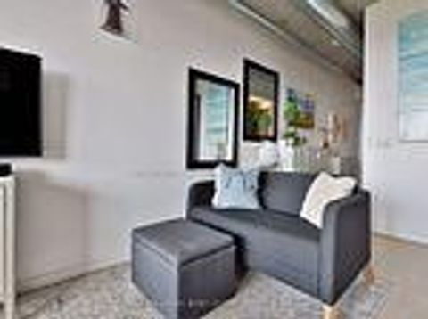 Photo 2 at 614 - 170 Bayview Avenue, Waterfront Communities C8, Toronto