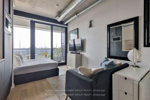 Photo 9 at 614 - 170 Bayview Avenue, Waterfront Communities C8, Toronto