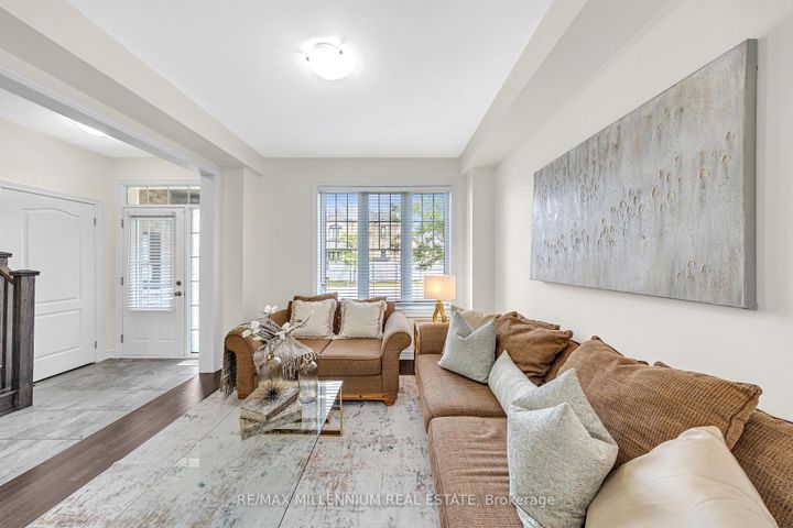 Photo 6 at 86 Saint Dennis Road, Wellington North, Brampton