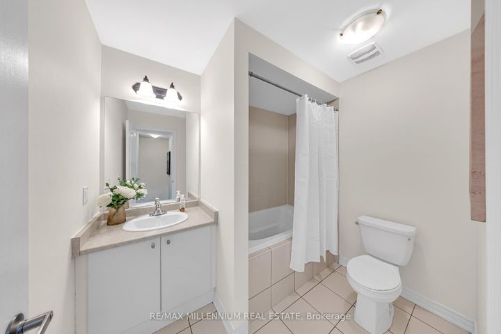 Photo 23 at 86 Saint Dennis Road, Wellington North, Brampton