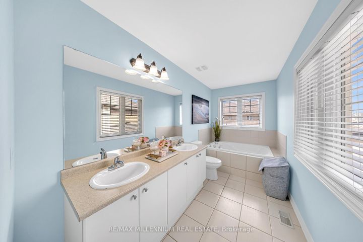 Photo 30 at 86 Saint Dennis Road, Wellington North, Brampton
