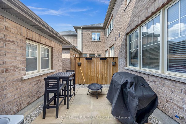 Photo 33 at 86 Saint Dennis Road, Wellington North, Brampton
