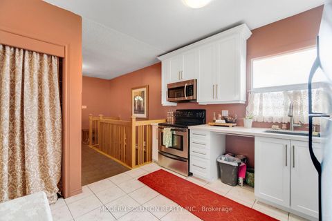 Photo 14 at 5A Dynevor Road, Fairbank, Toronto