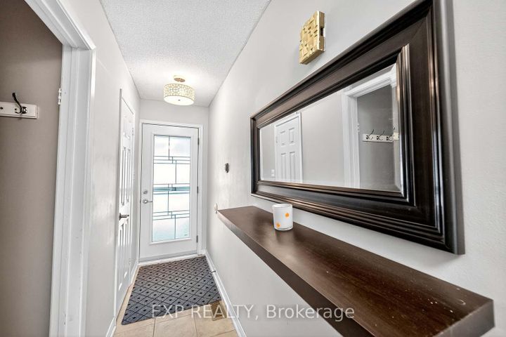 Photo 5 at 32 Collins Crescent, Brampton North, Brampton