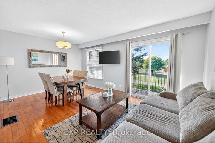 Photo 9 at 32 Collins Crescent, Brampton North, Brampton